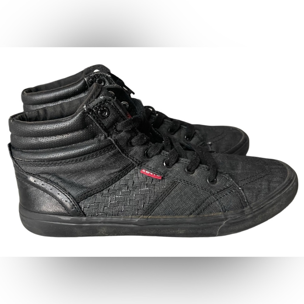 Levi's Women’s Black High-Top Sneakers